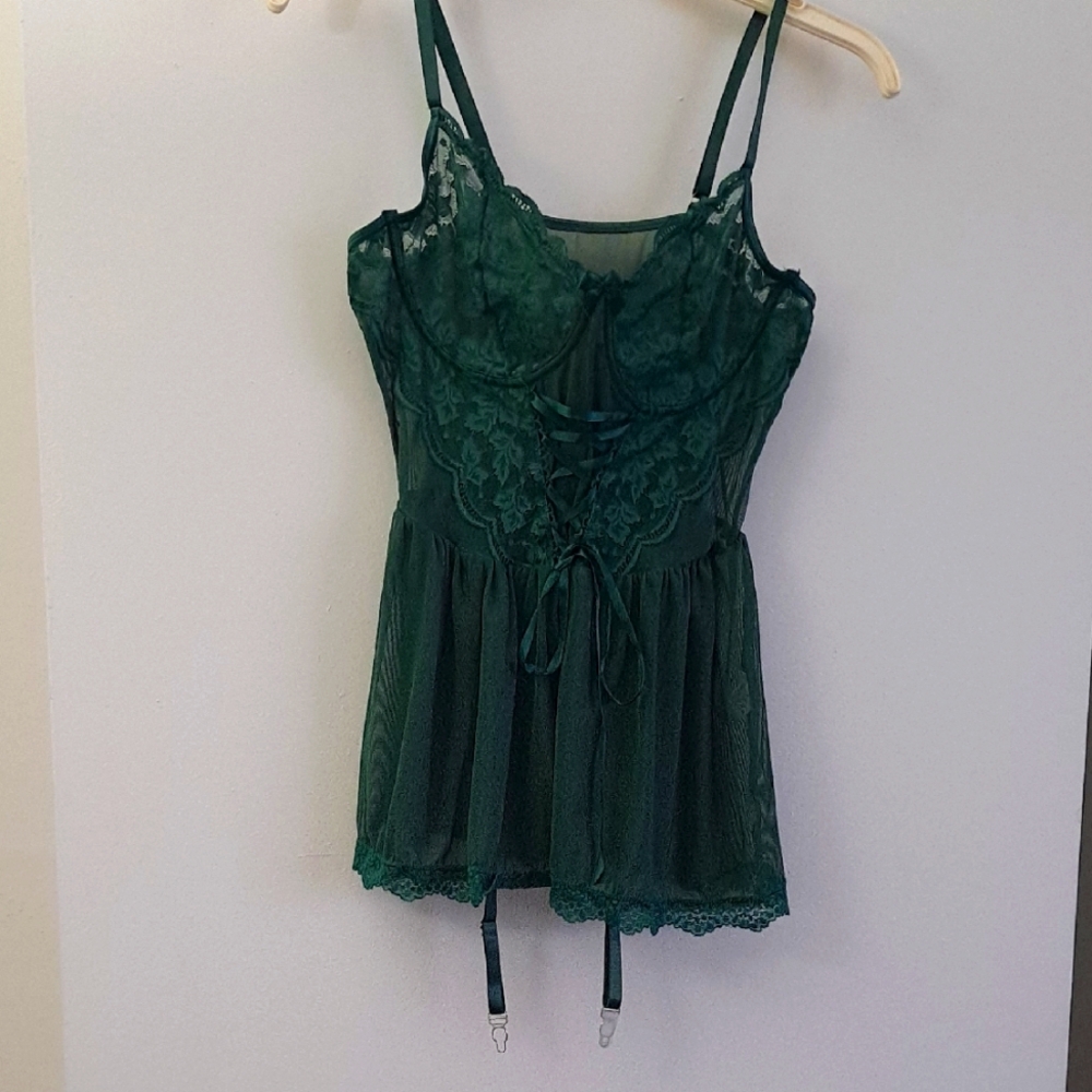 Elegant Green Lace Women’s Top